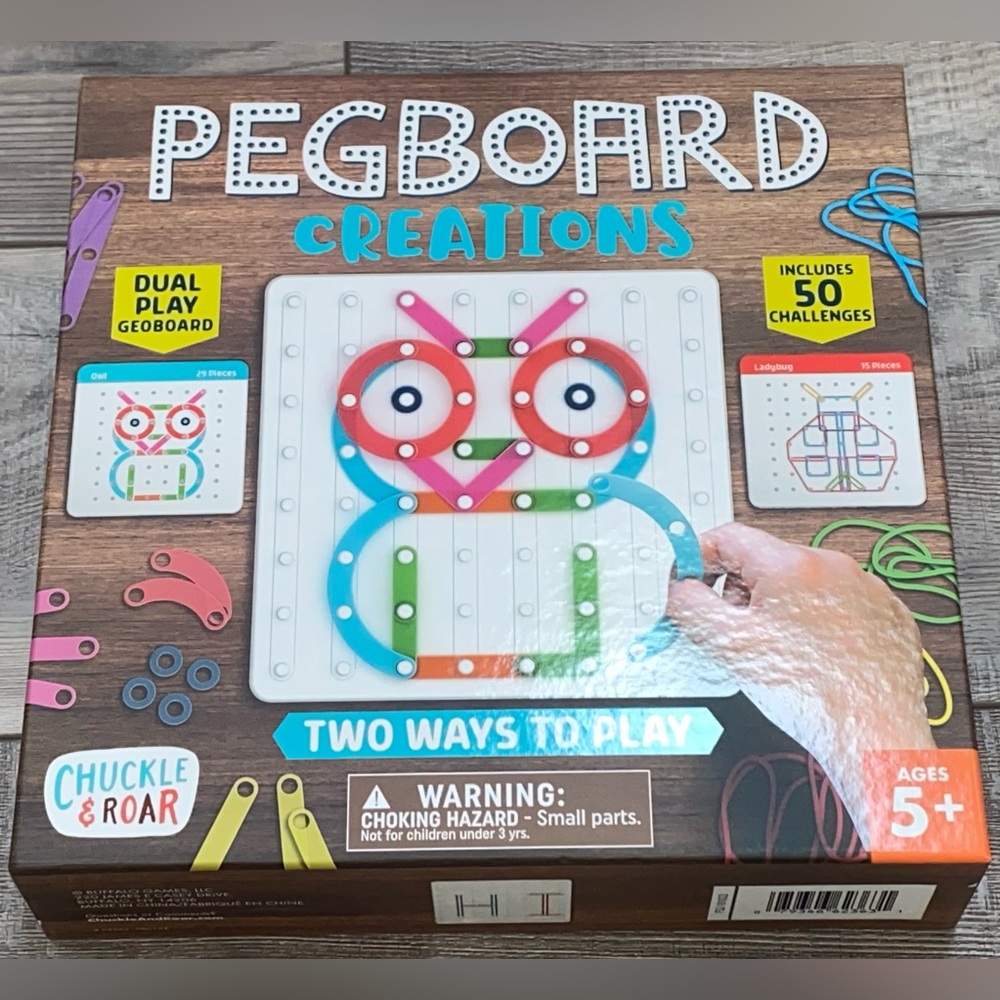 NIB Chuckle & Roar Pegboard Creations 50 Design STEM Challenges Cards 2-in-1